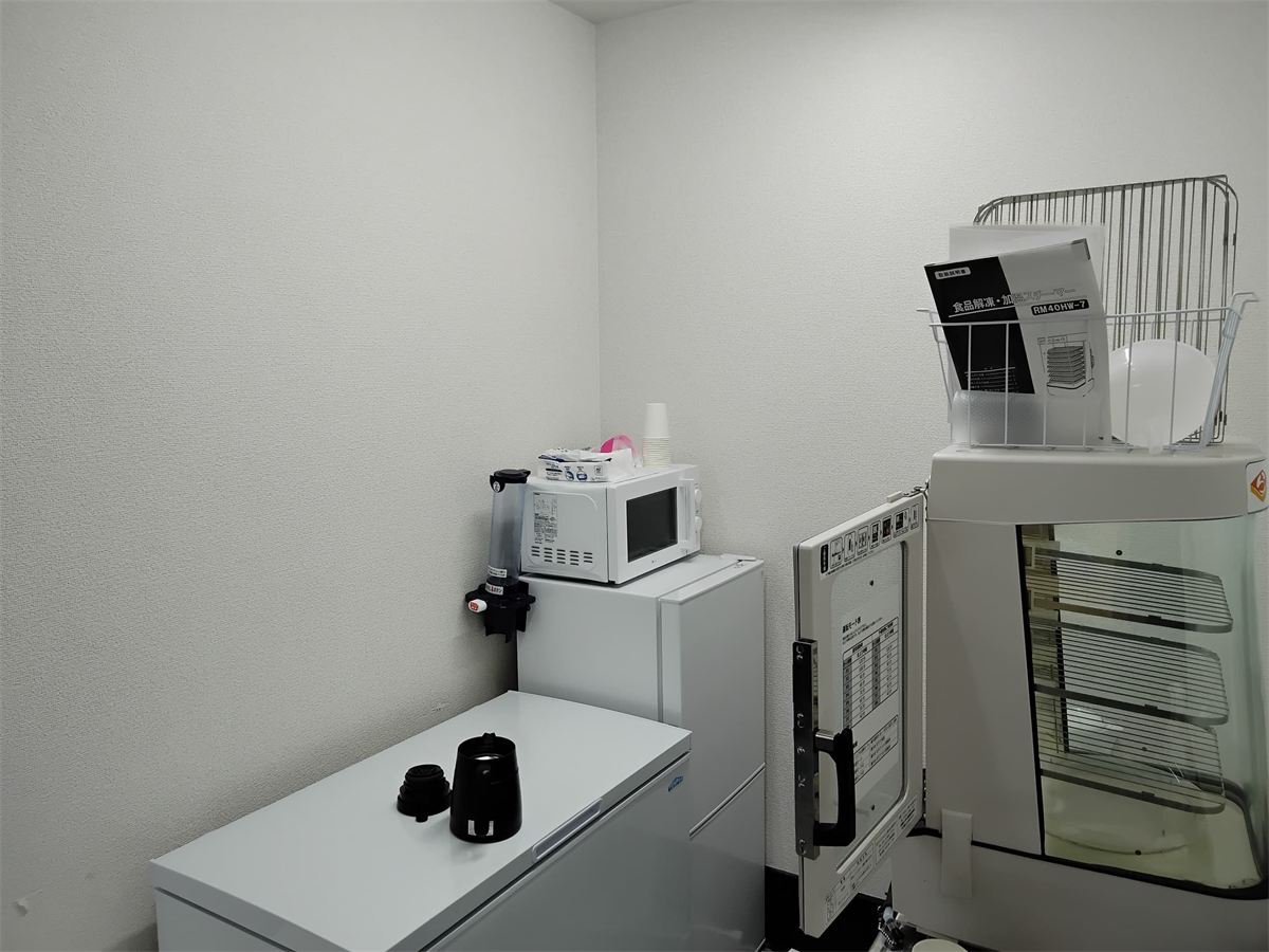 room-kitchen.jpg